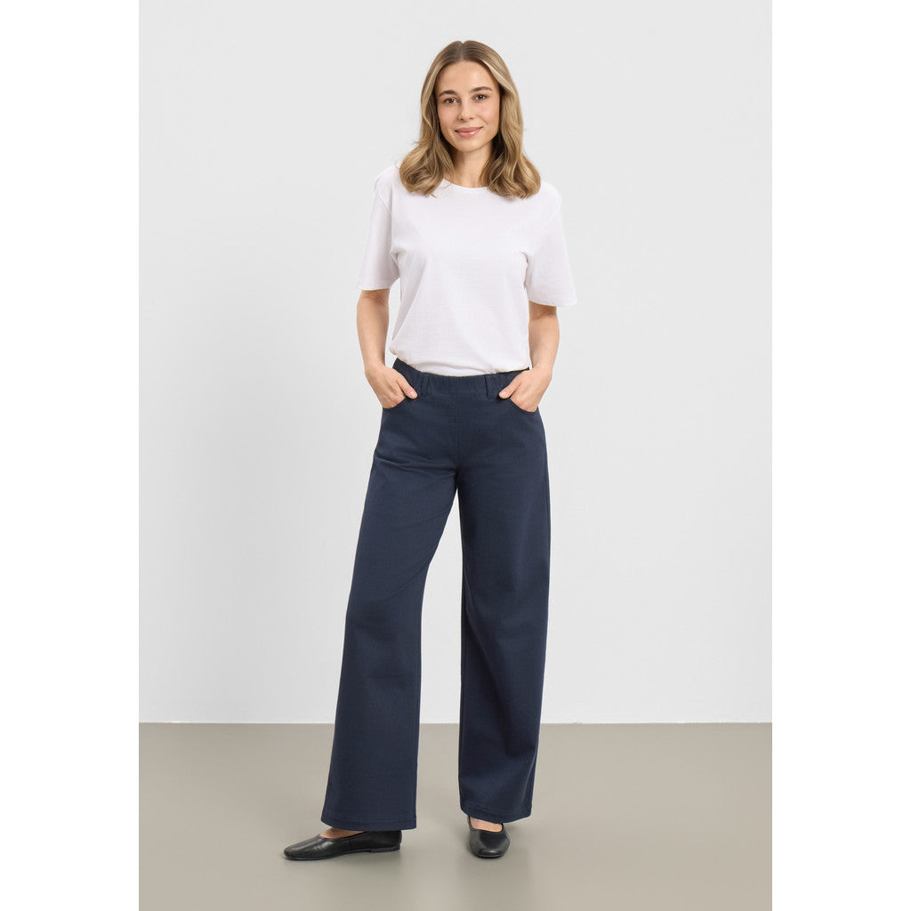 LAURIE 101315 DONNA LOOSE ML