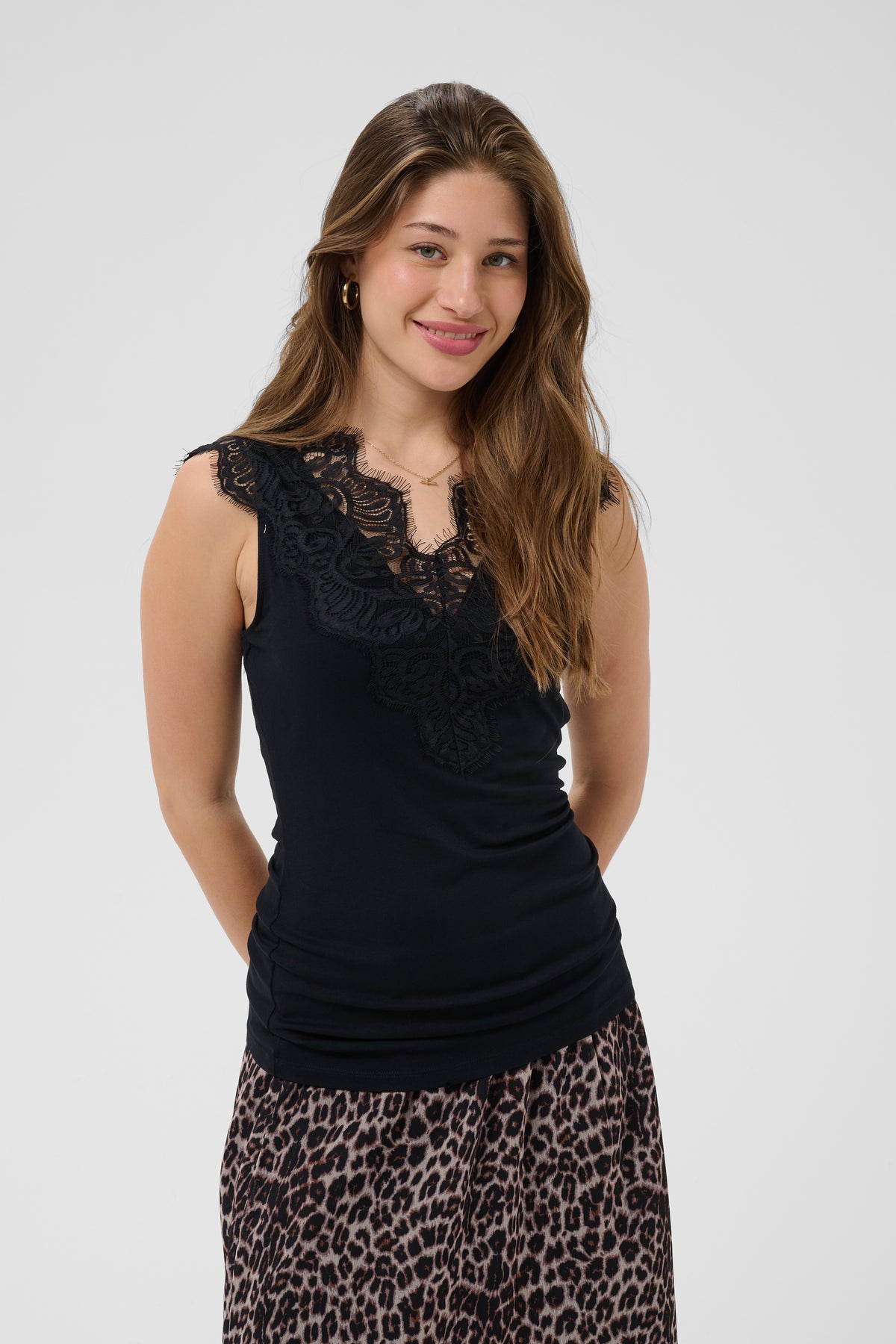 CRE10615786-1 JUVIA TOP