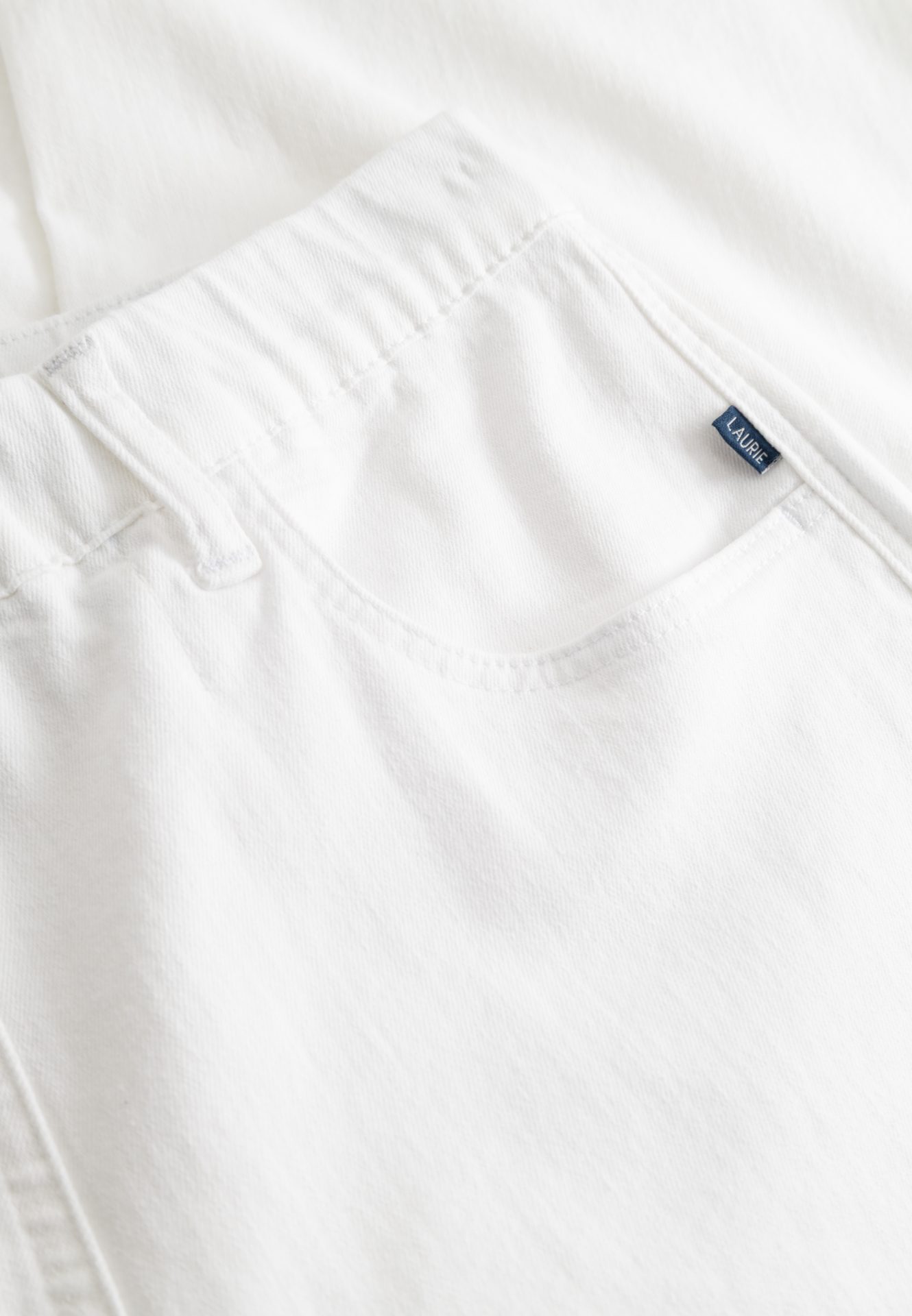 101285 - 10000 White - Extra 5