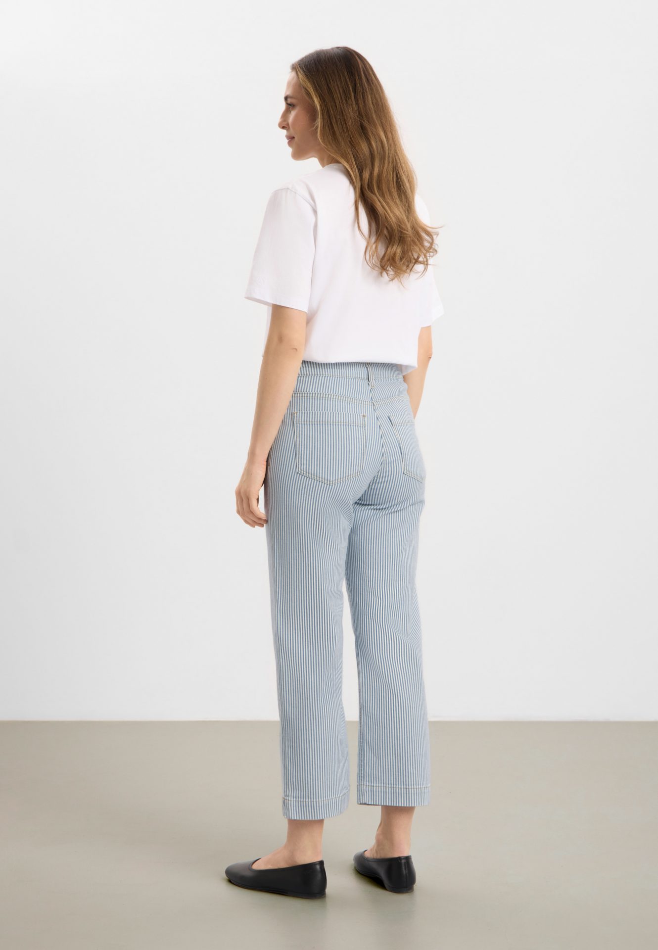 101292 - 10044 White blue stripe - Extra 3