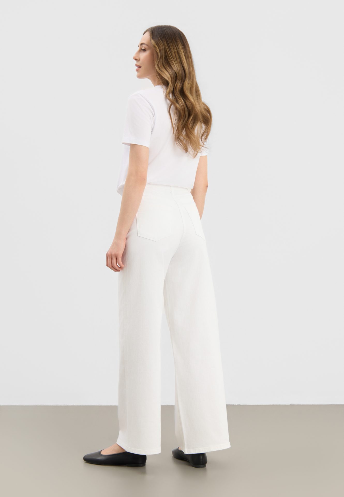 101297 - 10000 White - Extra 7